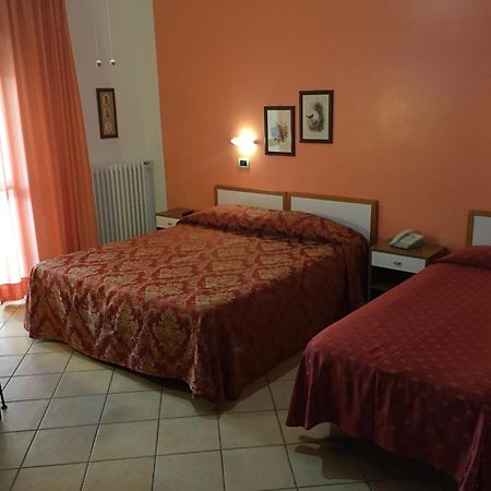 Hotel Magda Novafeltria 客房 照片