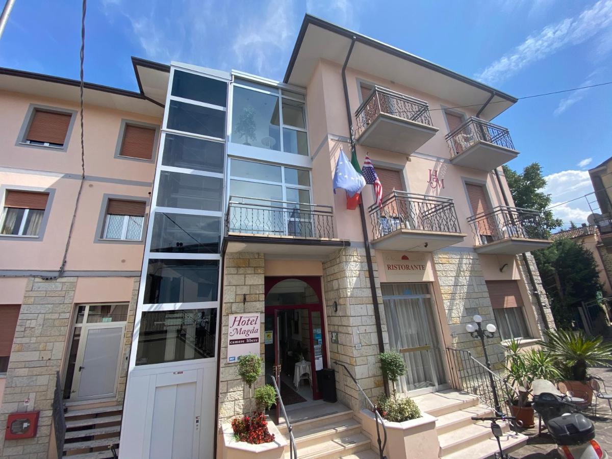 Hotel Magda Novafeltria 外观 照片