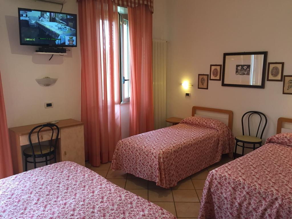 Hotel Magda Novafeltria 客房 照片