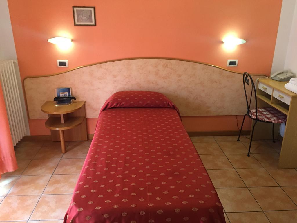 Hotel Magda Novafeltria 客房 照片